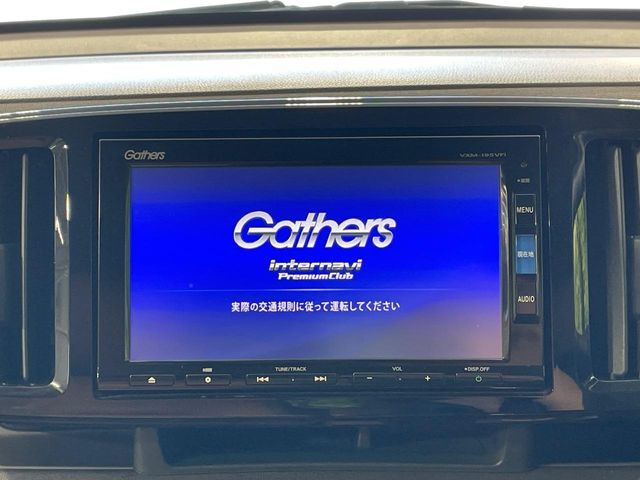 【純正ナビ】人気の純正ナビを装備。オーディオ機能も充実しており、Bluetooth接続すればお持ちのスマホやMP3プレイヤーの音楽を再生可能！毎日の運転がさらに楽しくなります！！