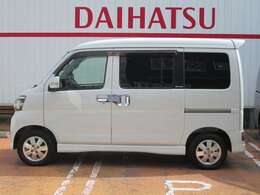 納車時には心を込めてピカピカに内外装仕上げさせていただきます。