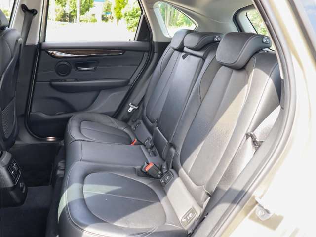 自動車保険のご案内も可能です。購入店でご加入いただきますと、万一の事故や故障の際にも安心です。