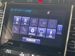 【純正ナビ】人気の純正ナビを装備。オーディオ機能も充実しており、Bluetooth接続すればお持ちのスマホやMP3プレイヤーの音楽を再生可能！毎日の運転がさらに楽しくなります！！