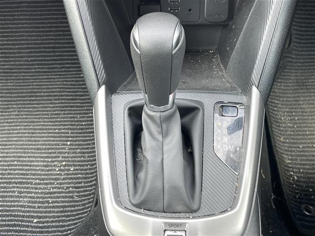 シフトも操作しやすく快適なドライブを楽しんでいただけます！