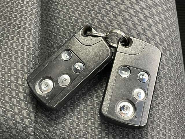 ◆【付属品】このクルマ限定で使える装備品が付いています！使い方などはぜひ実際に店舗にお越しいただき、専門スタッフにお尋ねください！