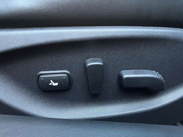 運転席パワーシート！