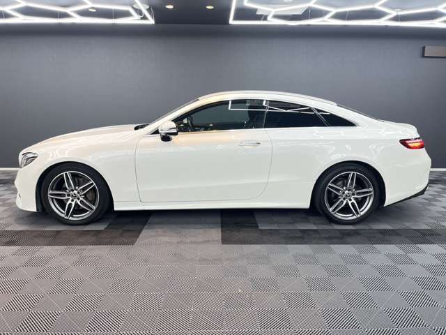上質でお買い求めやすい輸入中古車をご案内しております。お客様のお好みに合った弊社在庫よりお選びくださいませ。