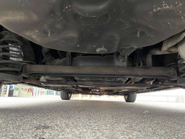 【関東関西仕入れ95％以上】修復歴無！走行距離低走行！「下回りの錆」「走行距離」は段違い！　中古車でも安心！大手だから出来る『徹底された品質チェック管理☆』