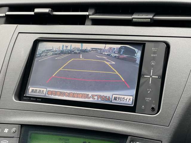 ご納車前のボディガラスコーティングも専門の業者が常駐しておりクオリティの高いコーティングを低価格にてご提供しております♪融雪剤や潮害防止にもなります下廻りの防錆コーティング（鎧）も格安にて承ります♪