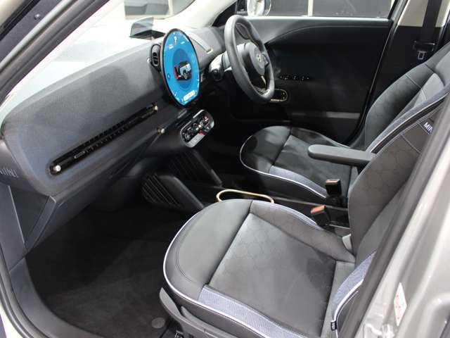 自社工場もございます！輸入車専用コンピュターも完備しております！アフターメンテナンスもお任せ下さい！