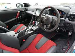 NISMO専用RECARO製カーボンバックバケットシート　電動リクライニング付　GT-R　NISMO専用フロアマット