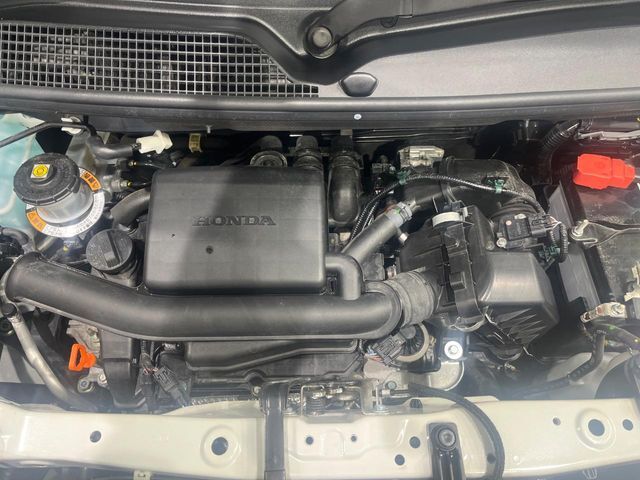 親切・丁寧な専門メカニックスタッフが応対！・車検・点検整備・事故等の修理などアフターサービスも安心。お車のカスタマイズもネクステージのサービススタッフまでご相談ください！