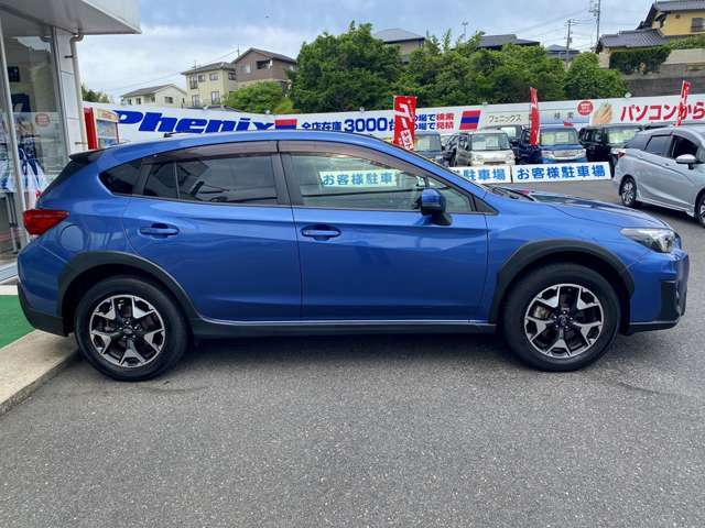 ワンオーナー☆4WD☆メモリーナビ☆バックカメラ☆LEDオートライト☆スマートキー☆パドルシフト☆オートエアコン☆17AW☆ETC☆アイサイト☆BSM☆レーダークルーズC☆走行4.0万K☆試乗OK