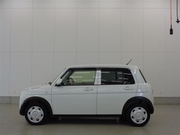 中古車は全く同じというものがなく、1台1台全てコンディションが異なります。同じようなお車でも、整備状況、外内装の状態など様々です。当店では入庫した車輌をコンディションに合わせて徹底的に仕上げています。