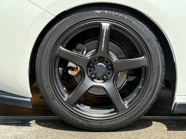 WORK　EMOTION　T5R　18インチAW装備♪　リアタイヤサイズ235/40R18　YOKOHAMA　ADVAN　FLEVA