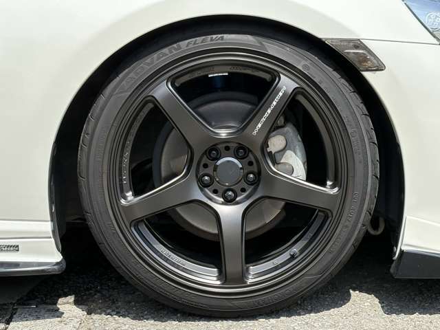 WORK　EMOTION　T5R　18インチAW装備♪　フロントタイヤサイズ225/40R18　YOKOHAMA　ADVAN　FLEVA