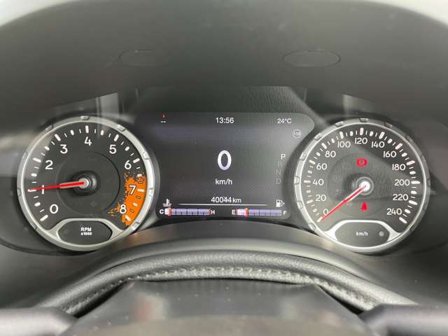BMW、メルセデス、アウディといったドイツのプレミアムブランドをはじめとした、各種輸入車ブランドを同時に比較することができます。