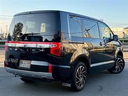 販売だけではなく、大切に乗られてきたお車も、納得の価格で買い取り致します。展示をメインとして仕入れしておりますので、価格にも自信がございます。お気軽にお問合せ下さい。