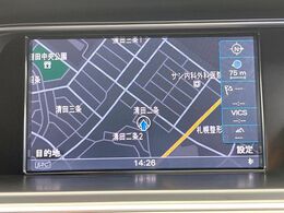 ●純正ナビ:一体感のあるナビは、高級感ある車内を演出してくれます。オーディオ機能も充実しておりますので、運転もより楽しめます♪
