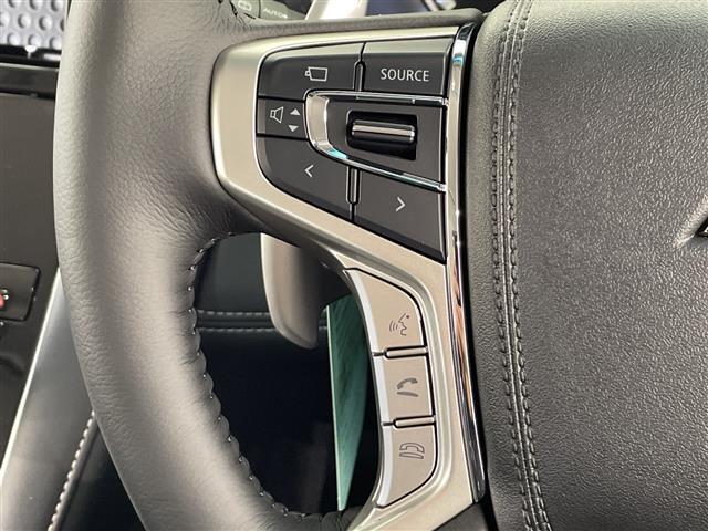 気になる車はすぐにお問い合わせください！画面右側の0066から始まる無料ダイヤルからお問い合わせ下さい！専門スタッフがお車のご質問にお答えいたします！