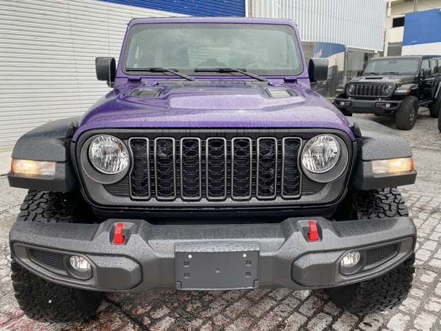 ジープ　ラングラー　ルビコン　2023年式　純正フロントグリル　スティングレイ ジープ ラングラー ルビコン 2023年式 純正フロントグリル