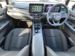 【インパネ全体】全方位で視界が広く、高い目線で運転もしやすいです！