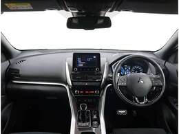 操作性の良いインパネ周りです