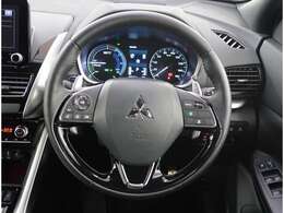 本革巻ステアリングホイール　ハンドルヒーター装備