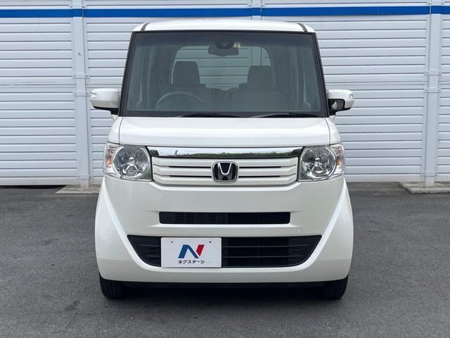 弊社では、全車『修復歴なし』のお車のみ取り扱っております。専任バイヤーによる厳選した仕入れの後、入庫後の車両チェックを行い、ネクステージが認定した高品質な中古車をご提供しております。