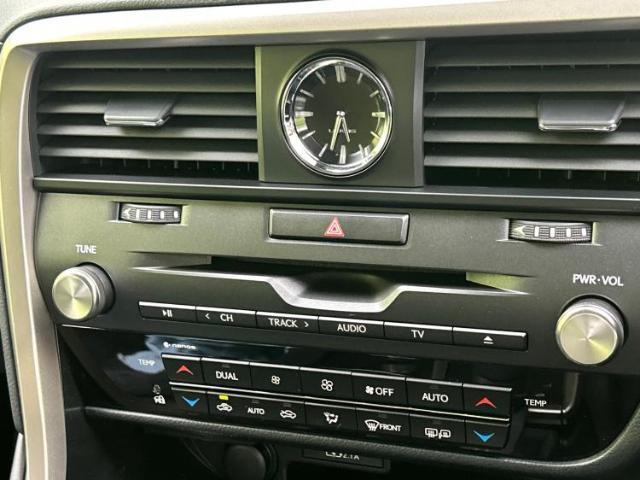 お車に合わせて無料保証以外にも、保証範囲、期間、距離を拡充させた有料保証もご用意しております！中古車の購入が初めてで不安・・・というお客様もご安心ください！