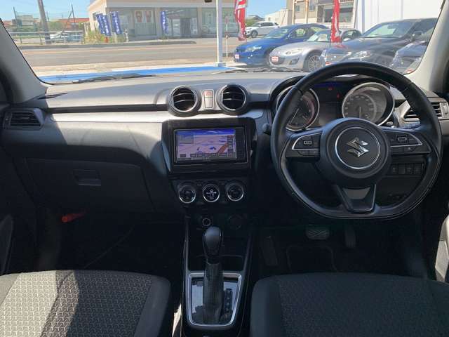 メモリーナビTV☆Bluetooth☆バックカメラ☆ビルトイETC☆ドラレコ☆デュアルセンサーブレーキサポート☆追従走行☆スマートキー☆プッシュスタート☆シートヒーター☆アイドリングストップ☆試乗OK