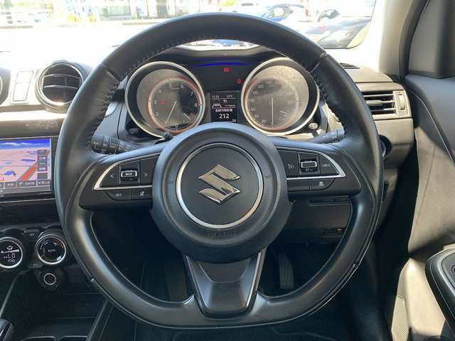 メモリーナビTV☆Bluetooth☆バックカメラ☆ビルトイETC☆ドラレコ☆デュアルセンサーブレーキサポート☆追従走行☆スマートキー☆プッシュスタート☆シートヒーター☆アイドリングストップ☆試乗OK