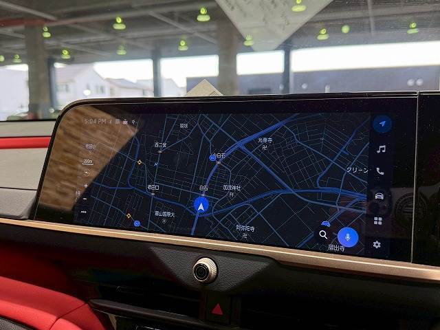 【純正メーカーナビ】装備でフルセグTV視聴やBluetooth等充実装備。