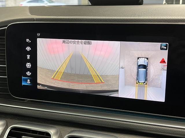 【360カメラ】を装備しております。全周囲カメラで危険察知。狭い駐車場でも安心して駐車できますね。
