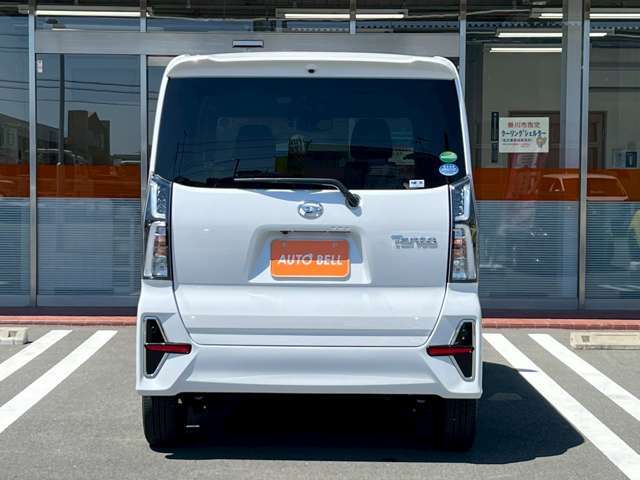 ■クルマは全てバッテリー、エンジンオイル、エンジンオイルエレメント、ワイパーゴムは無償で新品交換させて頂いております。