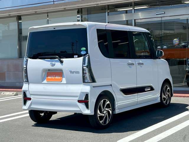 ■仕入てから法定点検整備以外にも、自社で定めた最大57項目の点検チェックを実施。更に、ご納車させて頂くおク選べる保証プランごとに、対象となる部品箇所を細かく設定。料金もお求め安いプライス