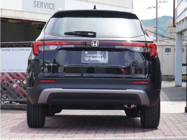 【まずは在庫確認を】Honda　Cars北河内　U-Select交野では店頭での販売も並行して行っております。先に販売されてしまうこともありますので、気になる車があれば早めにお問い合わせください。