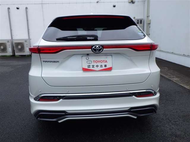 トヨタ認定中古車保証付！（1年間、距離無制限　HV車はHV保証付）　別途延長保証もご用意しております♪　ぜひ現車を確認にご来店ください