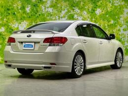 全国に店舗を展開しているのでどこでもお取り寄せが可能です！この車が気になるけど遠方だから・・・と諦める必要はありません！※別途陸送費が必要です。