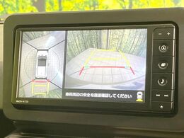 【パノラマモニター】専用のカメラにより、上から見下ろしたような視点で360度クルマの周囲を確認することができます☆死角部分も確認しやすく、狭い場所での切り返しや駐車もスムーズに行えます。