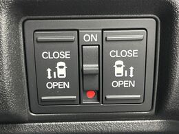 【パワースライドドア】スマートキーや運転席のスイッチでスライドドアの開閉が可能♪電動だから力を入れてドアを開ける必要が無く、小さいお子様でも、重い荷物を持っている時もラクに開け閉めできます♪