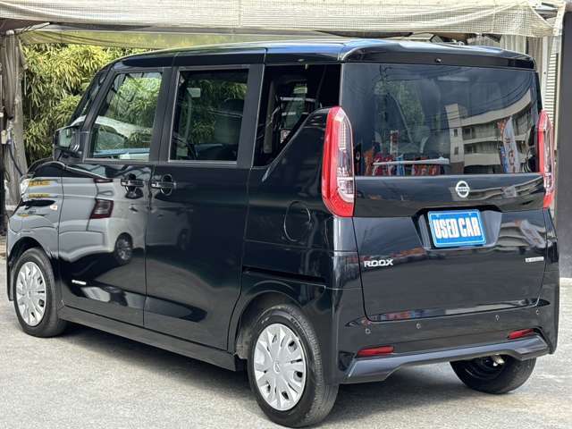 ★左斜め後ろからの一枚です★クレジット、JAFなど車のことなら当店にお任せ下さい！！あいおい損保代理店です。お客様とお車の安全をお守りいたします。無料お見積り致しますのでお気軽にご相談下さい！