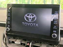 【ディスプレイオーディオ】お手持ちのスマートフォンとの連携で、ナビや音楽再生など各種アプリを使用可能。スマホに近い感覚でお使いいただけます♪