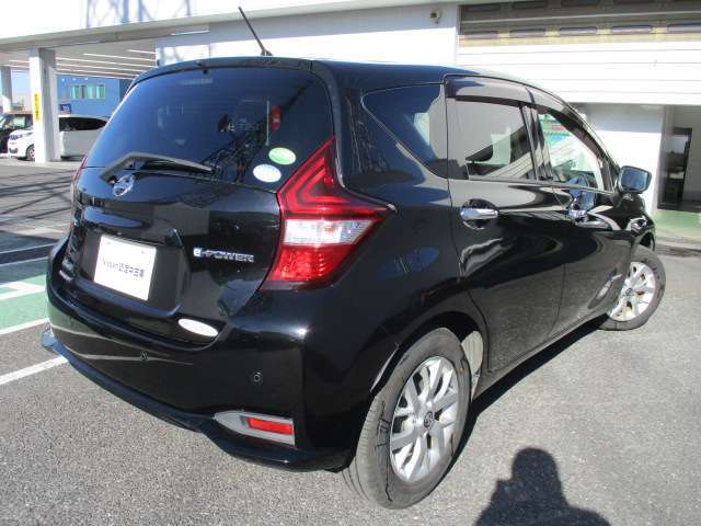 車検整備費用込み！全国納車可能ですのでお気軽にお問い合わせ下さい♪お電話＆E-Mailお待ちしております。クレジット最長6年(72回)や自動車保険、各種ボディコーティング、部品取付も取り扱っております。