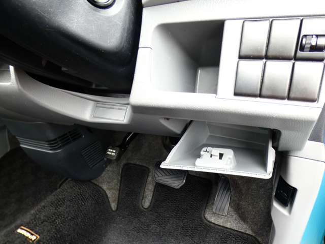 ☆下取査定強化中☆お近くのお客様だけでなく、遠方のお客様にもご満足頂けるよう努力致しますので是非お問い合わせお待ちしております♪CarShop OK！073ー488ー8484