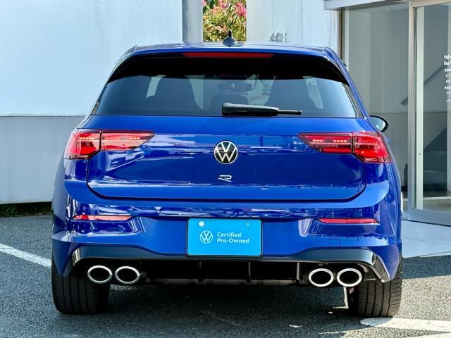 高強度ボディ×衝撃吸収構造で、万が一にも備えた安心設計。Volkswagenならではの安全性能です。