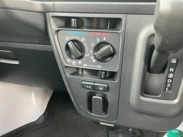 マニュアルエアコン