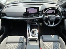 【認定中古車】Audi専門のテクニシャンが、100項目にもおよぶ精密な点検を実施。すべてをクリアしたAudi車のみが対象となります。