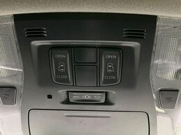 【両側パワースライドドア】スマートキーや運転席のスイッチで後席両側スライドドアの開閉が可能♪電動だから力を入れてドアを開ける必要が無く、小さなお子様でも簡単に開け閉めでき快適です♪