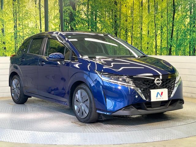 大好評のボディコーティング「弾スプラッシュコート」もご納車までに施工可能。通常のガラスコートと異なる、耐久年数6年の無機質ガラスコーティングが、ボディをキレイな状態に保ってくれます。
