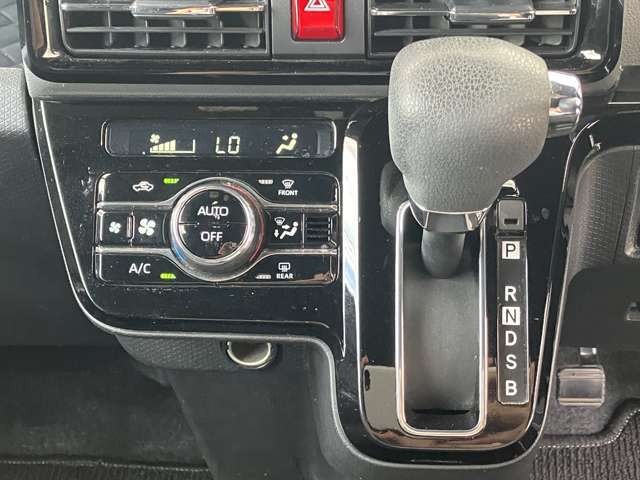 ガリバーグループでは主要メーカー、主要車種をお取り扱いしております。全国約460店舗※の在庫の中からお客様にピッタリの一台をご提案します。※2022年5月現在