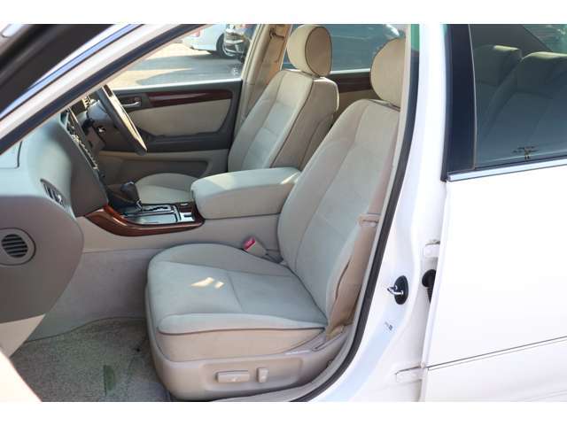 運転席・助手席パワーシート