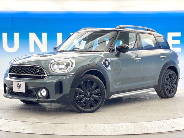 ●無料付帯の保証の他、安心の最長3年・走行無制限保証（有償）をご用意。輸入車を安心してお楽しみいただける様、保証内容も充実はもちろん、無料点検＆オイル交換やロードサービスも付帯しております。